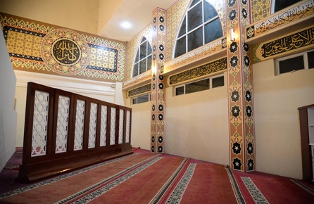 rangkayo-basa-halal-hotel-padang-indonesia
